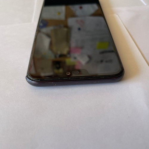 Huawei P20 Lite 4GB/64GB μεταχειρισμένο, μαύρο, με κίτρινη γραμμή στην οθόνη