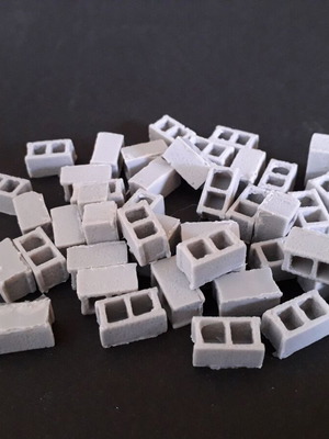 Cement blocks 1/35 scale, pack of 100, new