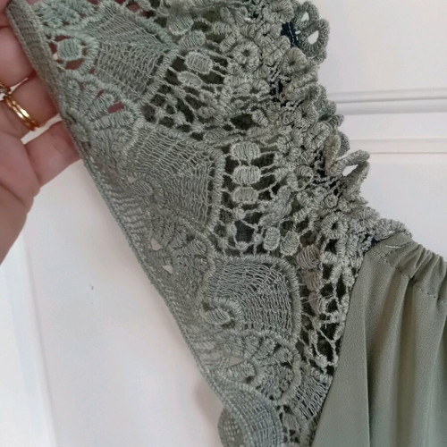 Dress like new with guipure lace on sleeves and hem, green, size L