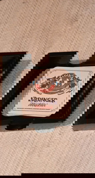 Συλλεκτικη ξυλινη βαση για σουβερ και δωρο 8 ERDINGER σουβερ