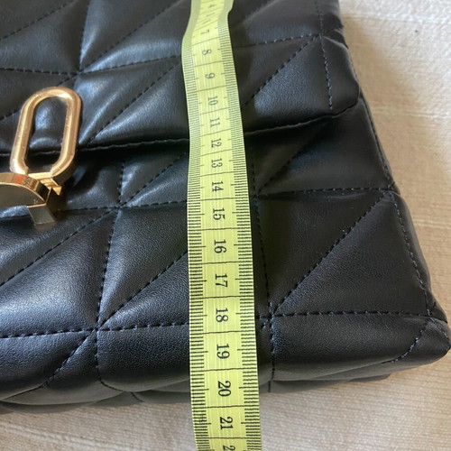 Shoulder bag like new, black, used twice