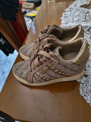 Guess women's sneakers beige and brown