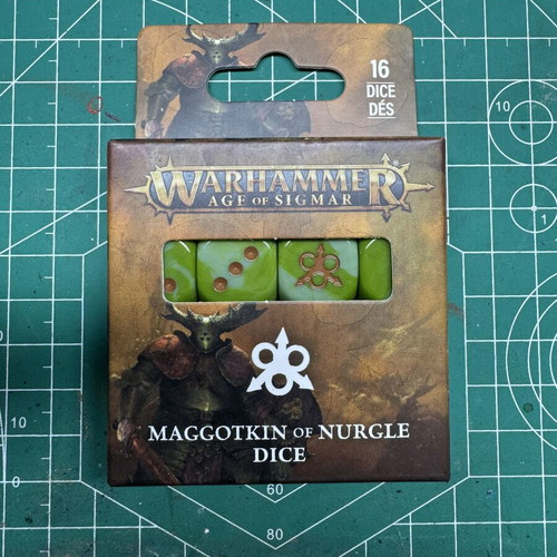 Maggotkin of Nurgle Dice Warhammer Age of Sigmar like new