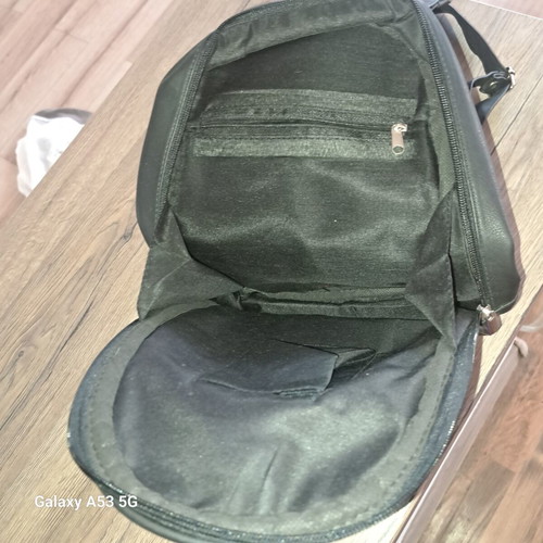 Stefano women's shoulder bag like new, black