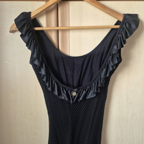 Lynne black top size M like new