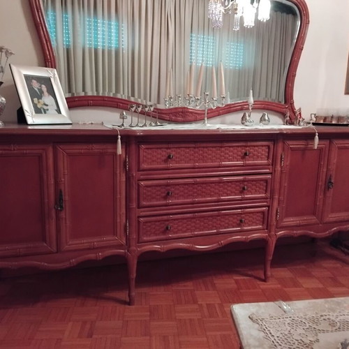 Buffet with mirror