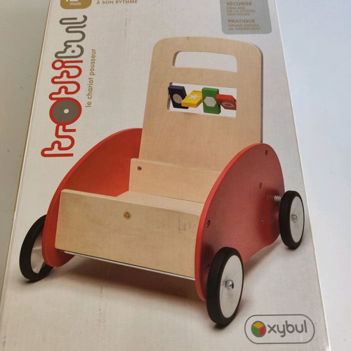 Wooden walker cart like new