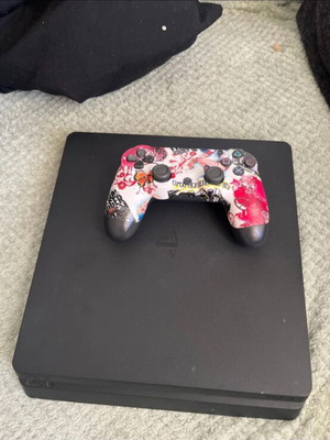 PlayStation 4 σαν καινούργιο, 800GB, με καλώδια HDMI και ρεύματος