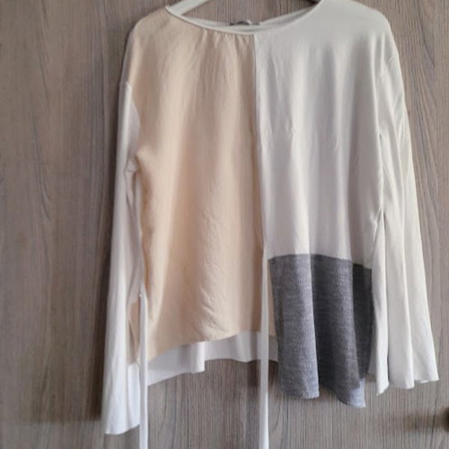 Zara women's blouse size L like new