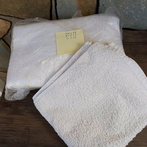 Froté Towels hotel type like new, set of 3 packs with 3 pieces each