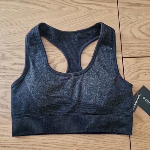 BCBG MaxAzria Fitness Sport Top Bra new, size M, breathable material