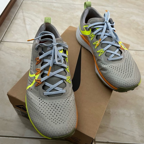 Nike React Pegasus Trail 4 Trail Running Shoes like new, gray, size 42