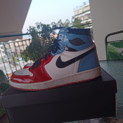 Nike Air Jordan 1 Retro High OG Fearless sneakers size 44 like new