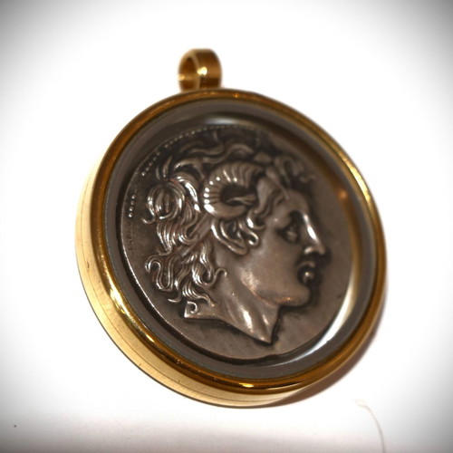 Pendant ancient coin Alexander the Great in glass case 22K gold plated
