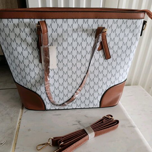 Shoulder bag new, white and beige