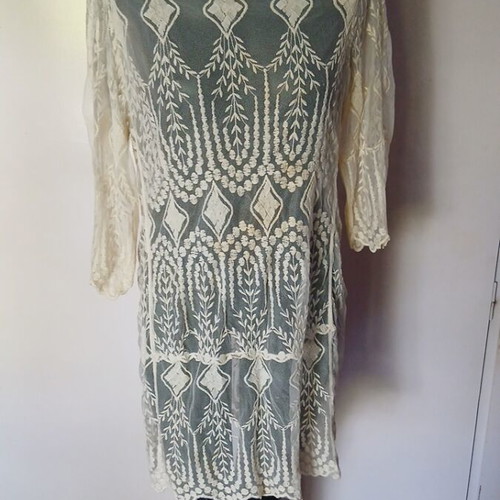 Blouse blouse dress like new, size M, beige