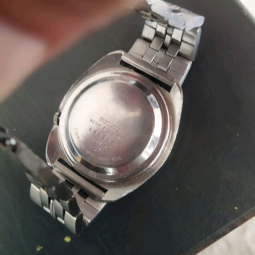 Seiko Actus 21 jewels used men's watch with 7019-7350 mechanism