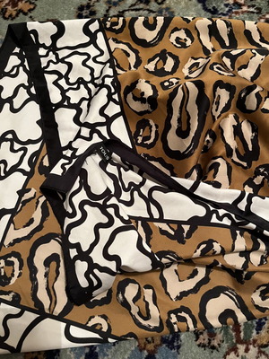 Tous scarf like new, black and brown