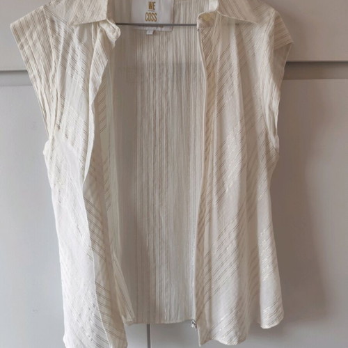 We Coss sleeveless shirt cream color like new, size L