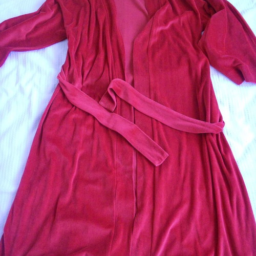 Red velour Oysho robe size large like new
