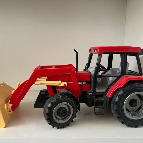 Case 5150 tractor with loader used, plastic, Brudor