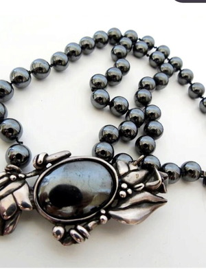 Vintage necklace with hematite beads and motif-pin used, gray