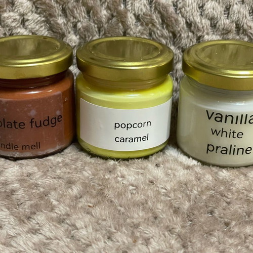 Aromatic candle set like new, caramel popcorn, vanilla chocolate