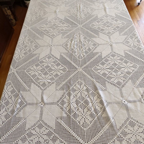 Handmade knitted blanket 190x200 like new