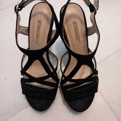 Corina high heel sandal like new, black size 37