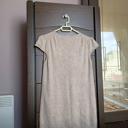 Women's sleeveless blouse used, size M, beige