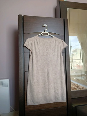 Women's sleeveless blouse used, size M, beige
