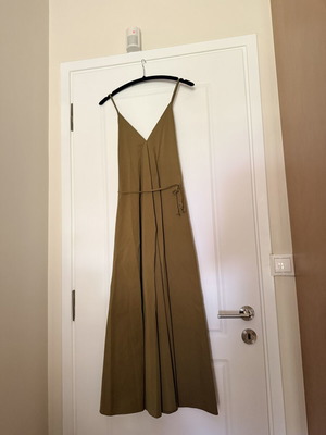 Zara dress with adjustable waist new, green, size M