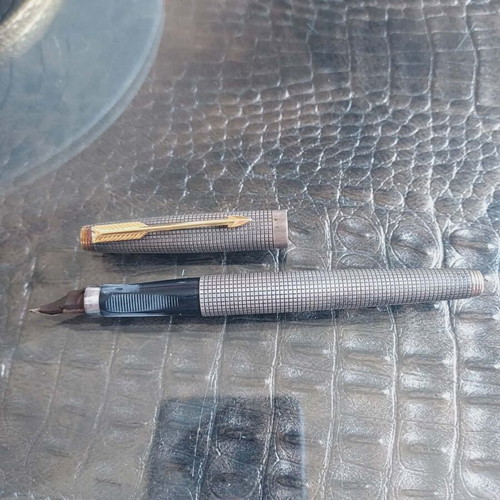 Parker 75 Ciselé vintage silver 925 pen like new with 14K nib