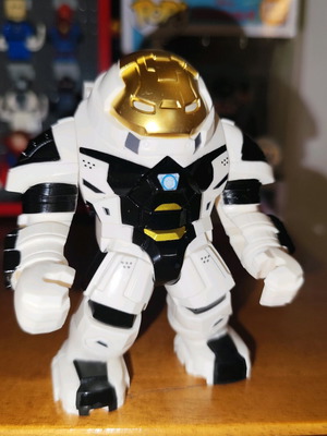 Hulkbuster Iron Man MK 39 like new