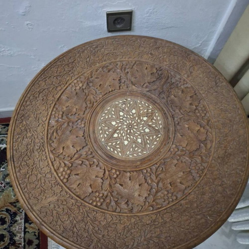 Decorative carved handmade coffee tables, like new, set of 2