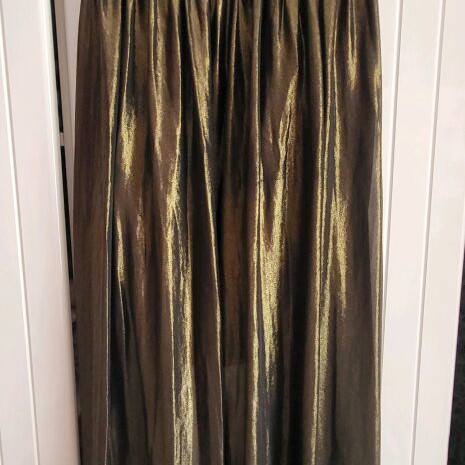 Toi&Moi Medium dress like new, black mini strapless with metallic skirt