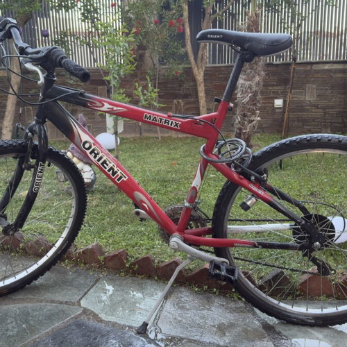 Mountain bike like new, red, V-Brakes, men's