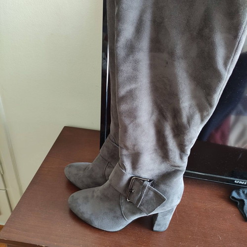 Boots gray size 38 like new