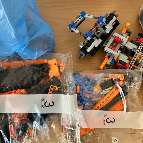 Lego Technic Ford F-150 Raptor and Cada building blocks used set