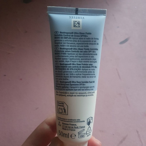Neutrogena Ultra Sheer Invisible Fluid Oil Control Face Sunscreen SPF50+ like new