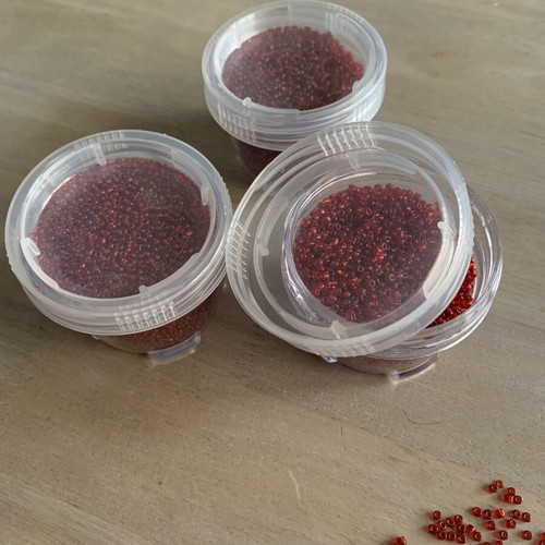 Necklace beads in 3 containers like new