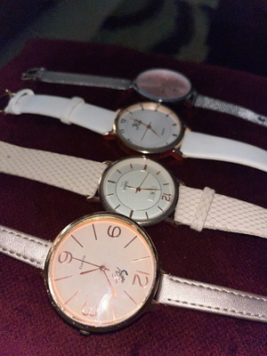 Set of 4 watches used, beige and silver, battery not working