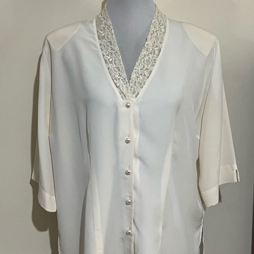 Muslin shirt and short-sleeve shirt set size Xlarge, very good condition, creamy white