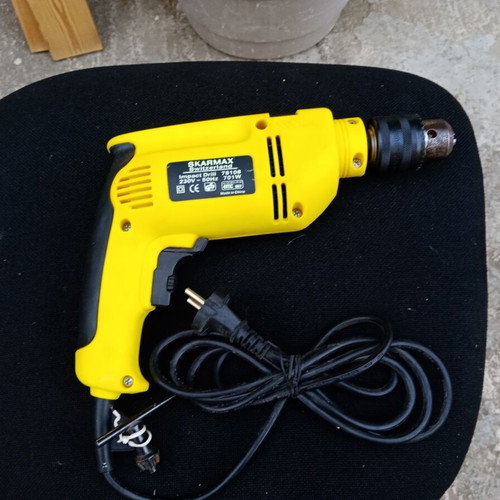 Electric drill screwdriver Doit 700W with 10mm chuck, hammer function