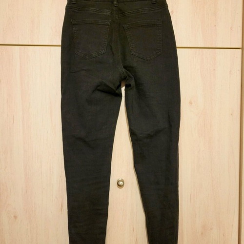 Black Shein jeans like new, elastic crop, size XS