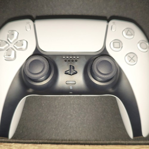 DualSense V6 χειριστήριο σαν καινούργιο για PlayStation 5