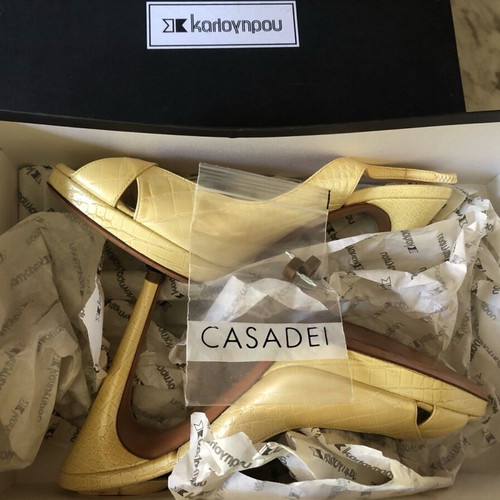 Casadei Slingback Heels Croc Effect Size 40 Fits 39 Cream Yellowed Used