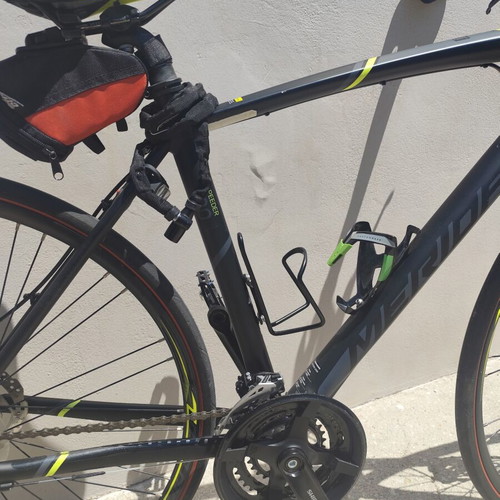 Merida Speeder 100 Urban Bicycle like new, 24-speed, carbon fork