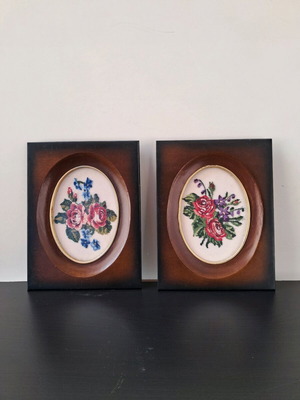Decorative embroidered frames like new, set of 2 pieces
