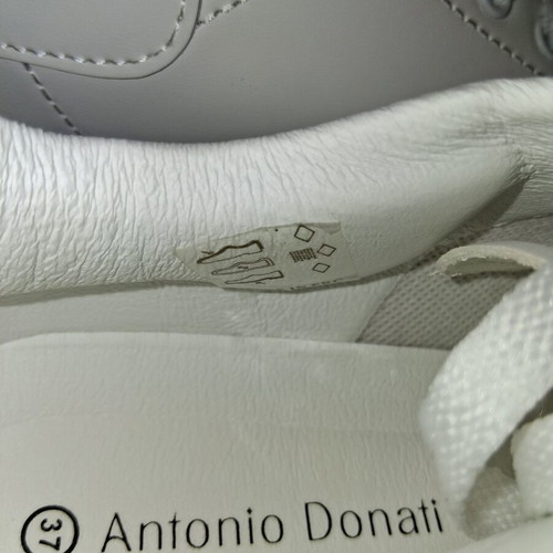 Sneakers Antonio Donati size 37 white, like new